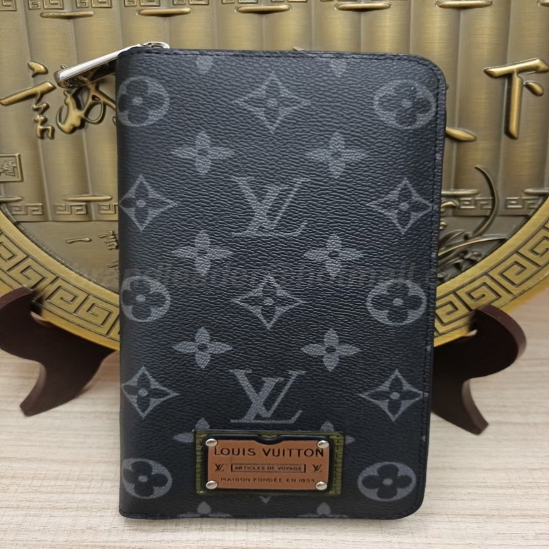 LV Wallets 104